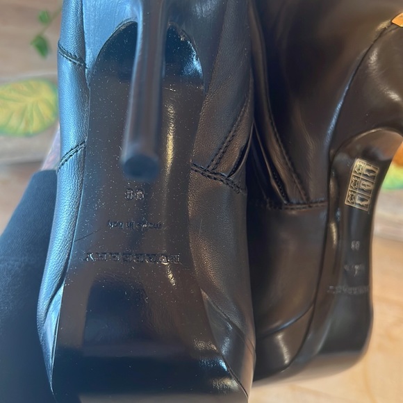 Final price drop! Leather Burberry Stiletto boots - Picture 8 of 13